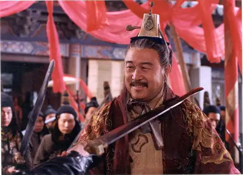 笑傲江湖武功平平声名狼藉的余沧海,为何会得到左冷禅的重用
