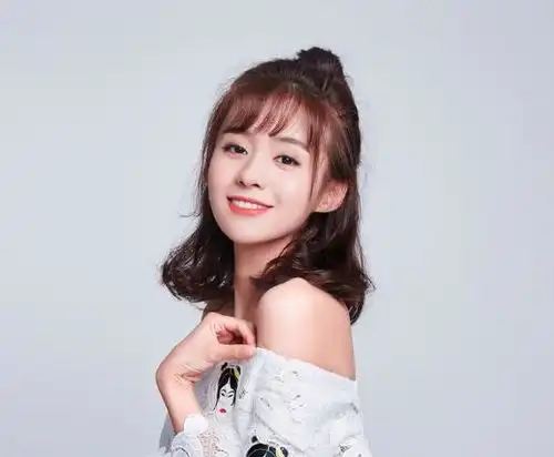 她曾抢尽郑爽的风头,今搭档多位帅哥,被称为男神收割机