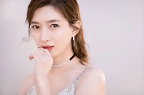 三十而已的江疏影被嘲太平庸,与胡歌闪爱闪分,她后悔吗