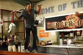 废柴联盟曝新剧照社区大学迎饥饿游戏
