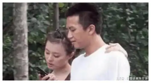 邓超孙俪早年恋爱照走红两人单纯青涩,邓超身材引热议