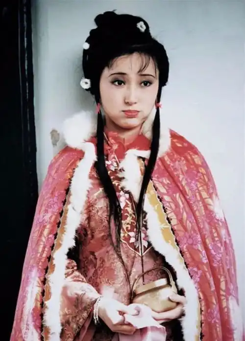 贾宝玉晒87版红楼梦旧照忆青春俊男靓妹都美呆了

