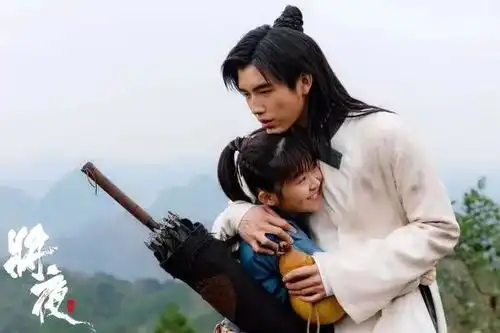 小鱼仙倌再演仙君,首次出演双男主剧,搭档名导儿子引期待
