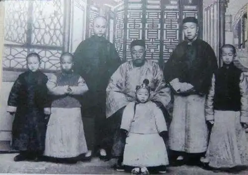 谭嗣同被捕后将被问斩,父亲身为湖北巡抚,封疆大吏,为何不搭救