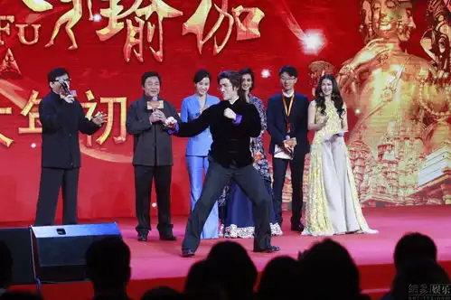 成龙李治廷和大妈尬舞跳嗨功夫瑜伽
