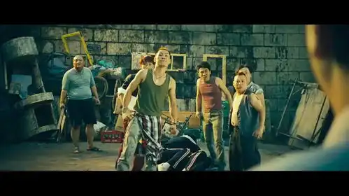 夏洛特烦恼老王深藏不漏,打的混混跪地求饶,原来是个武林高手
