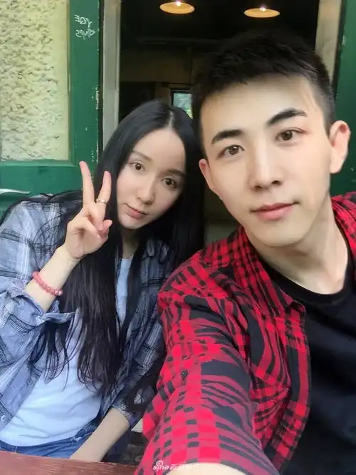 22018年娱乐圈第一对情侣公开,女主角是爱情公寓的大姐大
