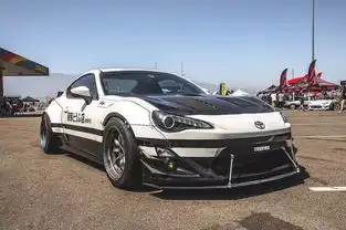 年少时中了头文字d的毒,长大后爆改丰田86,现在全家都怀疑他吸毒