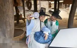 云画的月光片场照集锦傲娇王世子朴宝剑呆萌又体贴2
