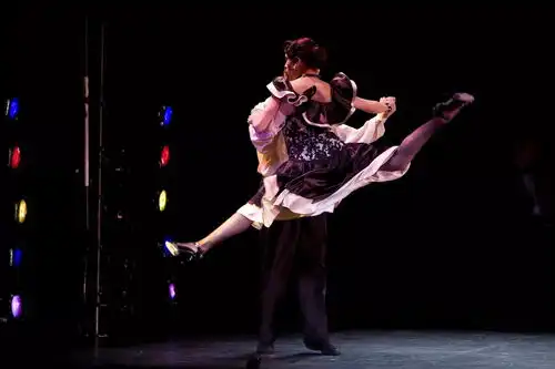 小保推荐嗨,我有一场舞会邀您一起共舞