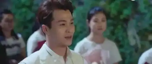 倾城时光陈铮雅怡终于碰面了,不过第一次见面,就这么搞笑