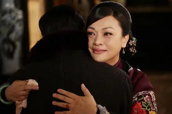 曾经她比巩俐还红,因为一部戏,两人走上了截然不同的道路