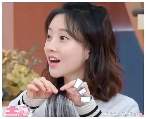 冯提莫为自证颜值,在节目中被要求摘掉假发,没想到刘海都是假的
