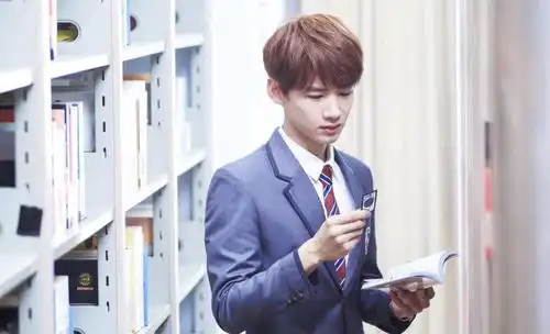 白敬亭都市爱情剧开拍,合作当红小花惹关注,看来又要熬夜追剧了