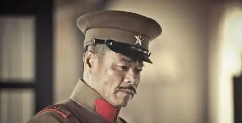 张学良最看重的老师,却给张学良上了最深刻的一课,反了老张家
