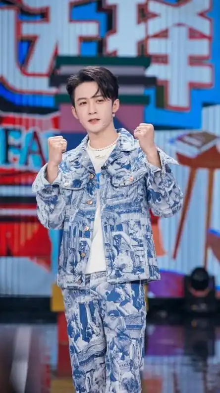 杨紫新剧长相思一托四,相柳才是真正大男主,檀健次一夜爆火