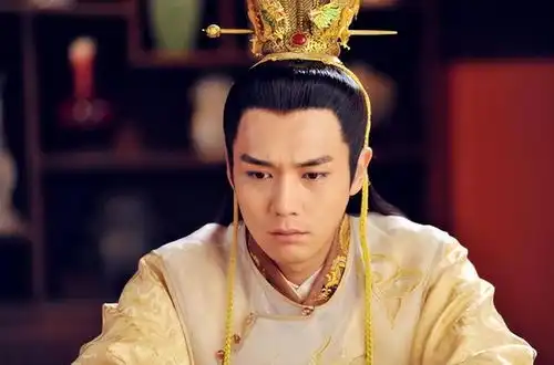 开篇直接炸裂,首句即封神的诗词,建议熟读并背诵