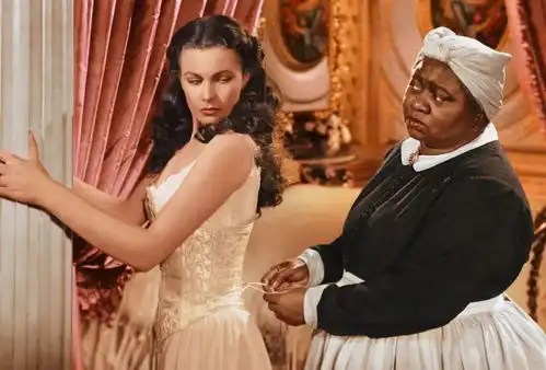 抗议怒火烧到文化圈,美专家直言已经失控了
