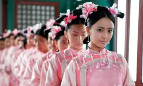 富察皇后乾隆风流滥情也深情,初恋的心结是他心中永远的白月光
