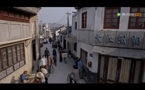 金秋下金陵,藏在乔家的儿女里的烟火南京
