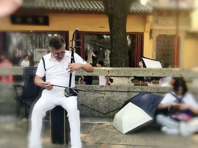 由郑爽主演的青春斗新鲜剧照来袭卷毛姐姐向真美出新高度
