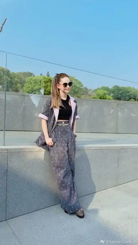 昆凌晒夏日少女感日常老公周杰伦点赞大秀恩爱
