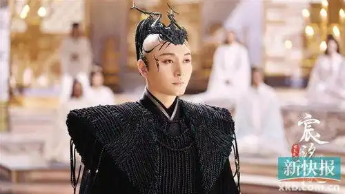 李东学这个角色和果郡王一样痴情
