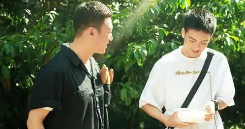 从少年派到带着爸爸去留学,陪读的妈妈咋就这么招人烦
