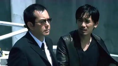 卧底警长变毒贩,最近震惊香港的大案,比无间道还精彩
