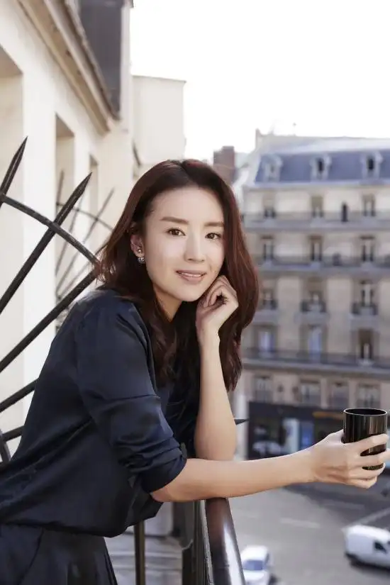 董洁剧照任达华