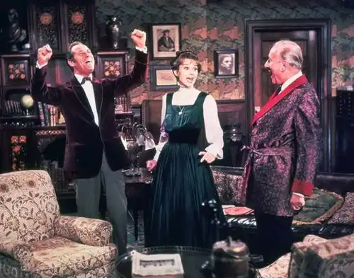 看不见的顶层的上升通道澳洲华人中产不想做高配版的拼多多