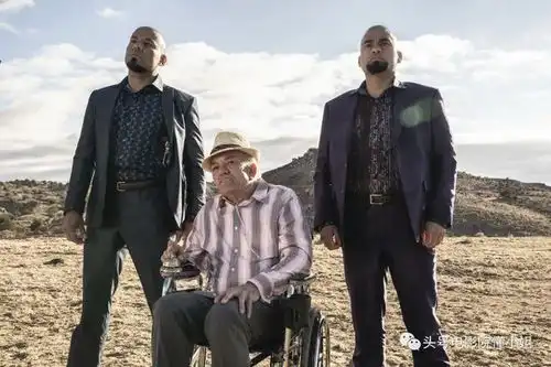 叮叮叔病逝绝命毒师播完10年多人去世,风骚律师最倒霉
