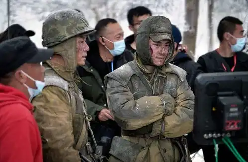 春节档电影遇冷,吴京水门桥预售不理想,千玺或成最大赢家
