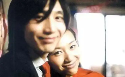 传徐静蕾未婚代孕生下两个儿子,母子照曝光徐静蕾亲口辟谣