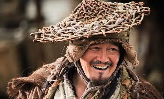 曾经7000被打发,如今范伟影帝加身,赵本山被约谈