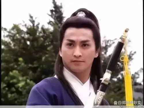 是南侠展昭厉害还是北侠欧阳春厉害