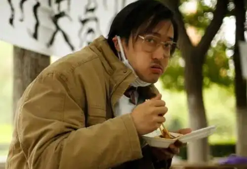 有种整容叫王传君剪掉长发,前后判若两人,网友关谷回来了