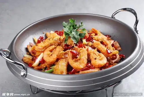 香辣干锅鱿鱼虾摄影图
