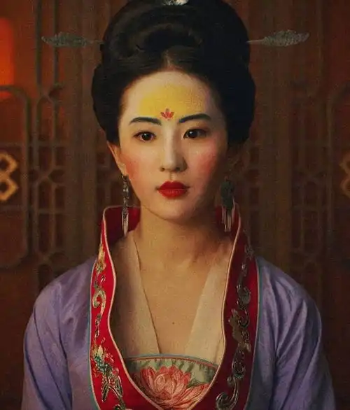 花木兰曝新剧照,刘亦菲女将扮相飒气翩翩,这次再也忍不住了