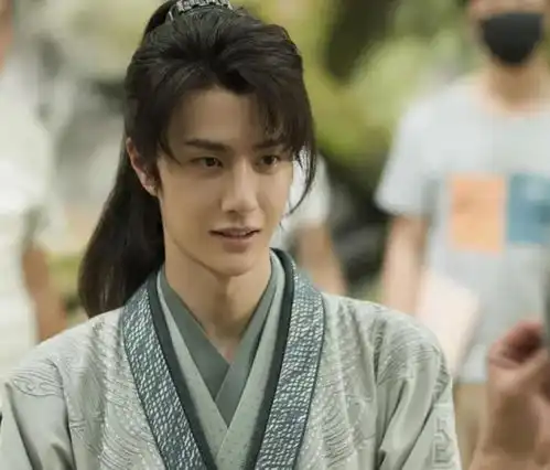 余生上星央视杨紫肖战太有排面,首度获央视爸爸认可了