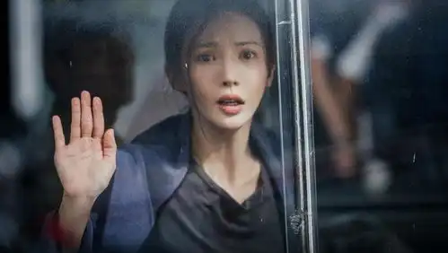 孤注一掷爆火,热点是电影的法宝还是枷锁