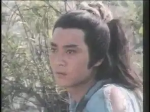 她怀孕遭丈夫出轨,独自养女,却给无数人带来欢笑
