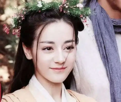 王晶翻拍倚天屠龙男女主曝光相差一轮网友史上最老张无忌