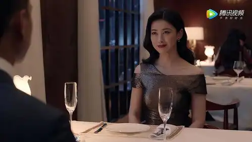 朱珠无修图照曝光身材发福牙齿变黄颜值一般,其实她已经够美了