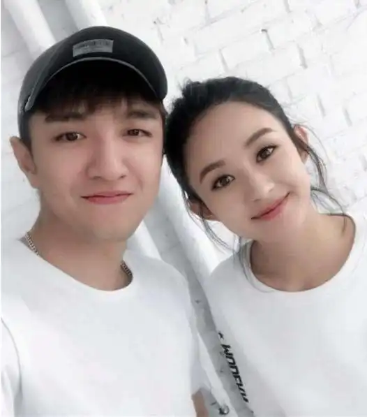 金瀚海上冲浪遇台风险丧生,狂游300米捡回性命,死里逃生