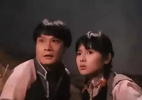 香港影坛亲兄弟,哥哥冷酷弟弟喜感,见证了港片的高峰和低谷