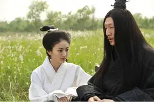 景甜受宠时美翻,气场强大脸蛋精致,如今没了资源还长胖