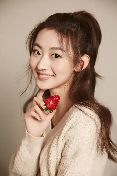 拍摄前就没顾虑扫黑风暴徐英子扮演者杨雨潼独家回应想把戏演好不能有杂念