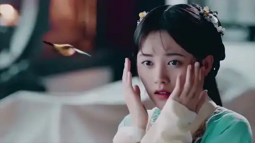 四千年第一美女竟出演过巴啦啦小魔仙,剧照一出网友不淡定了

