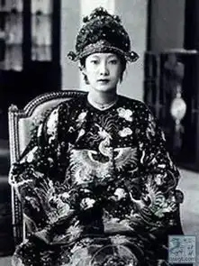 揭秘越南末代皇帝保大的五位美女皇妃究竟谁艳冠群芳
